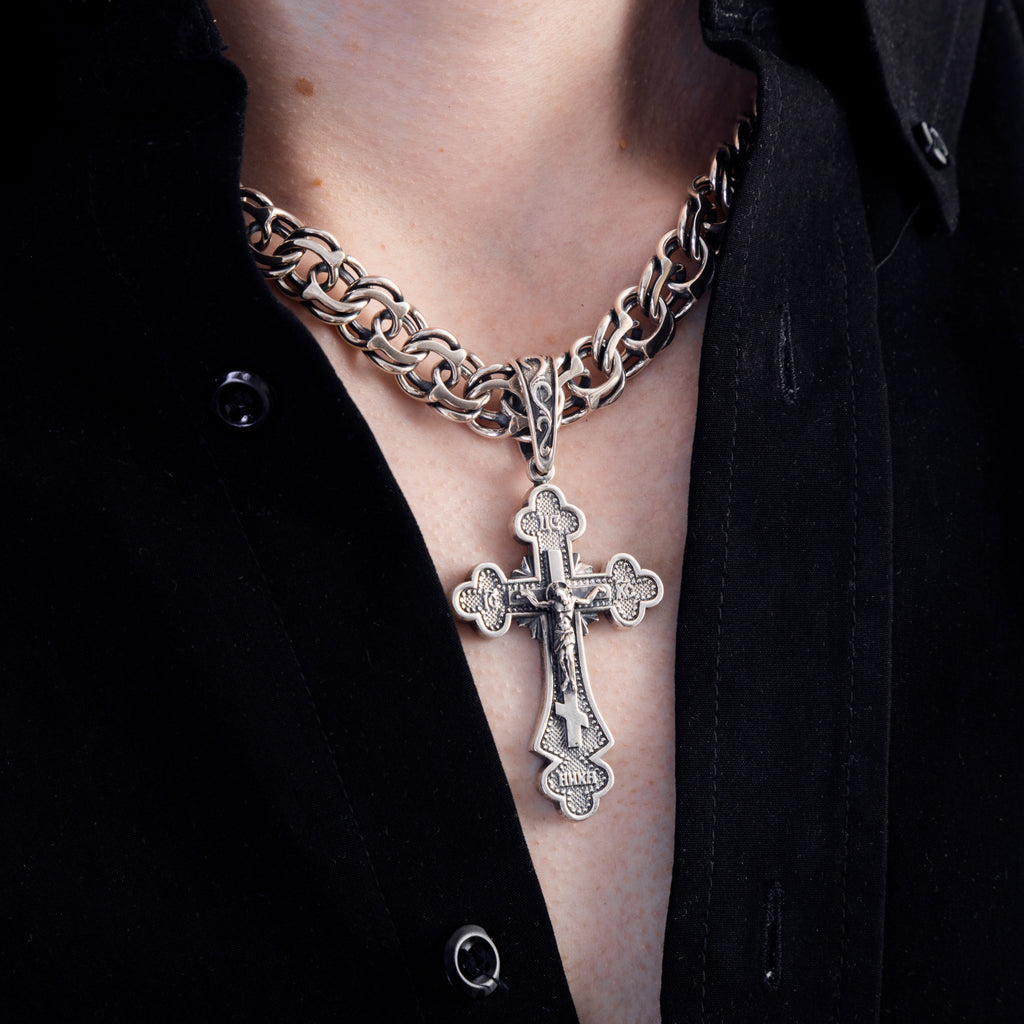 Sterling silver cross 925 Strong with crucifix 209.1g
